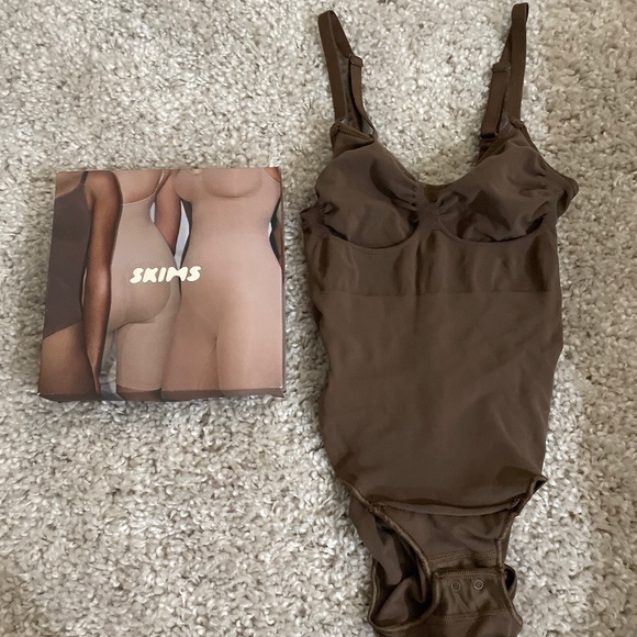 SKIMS Tops New Skims Sculpting Bodysuit With Snaps Poshmark